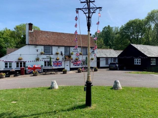 The Cricketers Arms Hotel Petworth Bagian luar foto